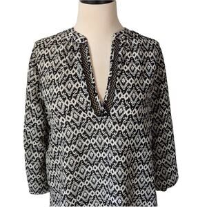 PLEIONE Flowy Loose Top Career Shirt V-Neck Lace Black White‎ EUC Women's Small